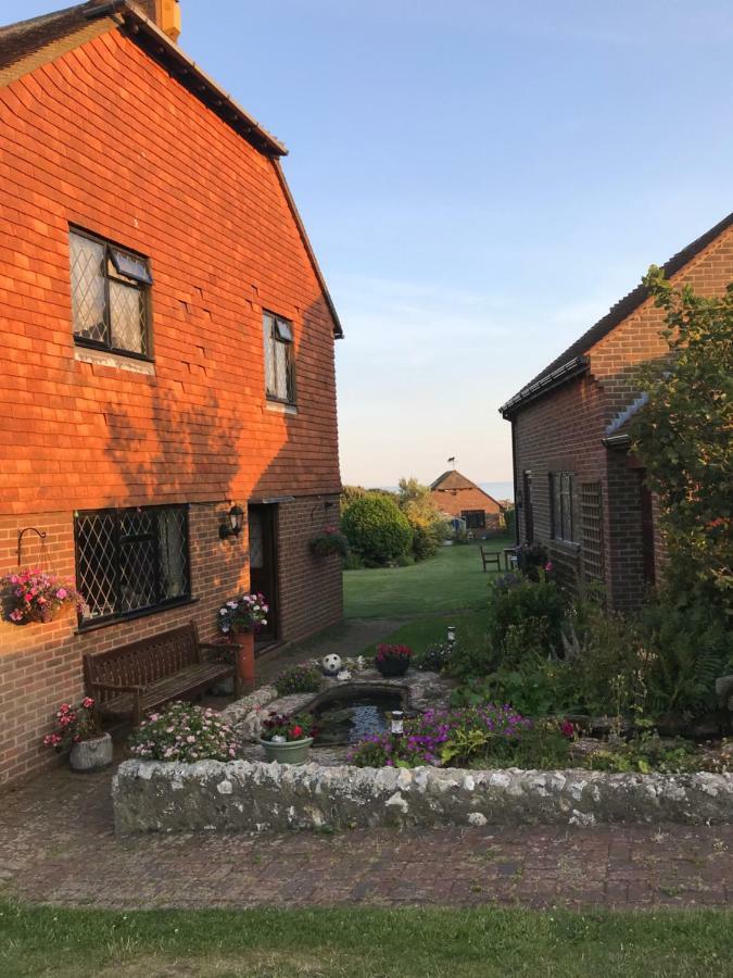 Villa The Old Stable. Coombelands Hove Exterior foto